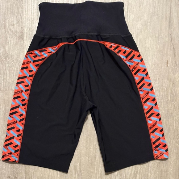 Versace cycle shorts - Picture 2 of 2